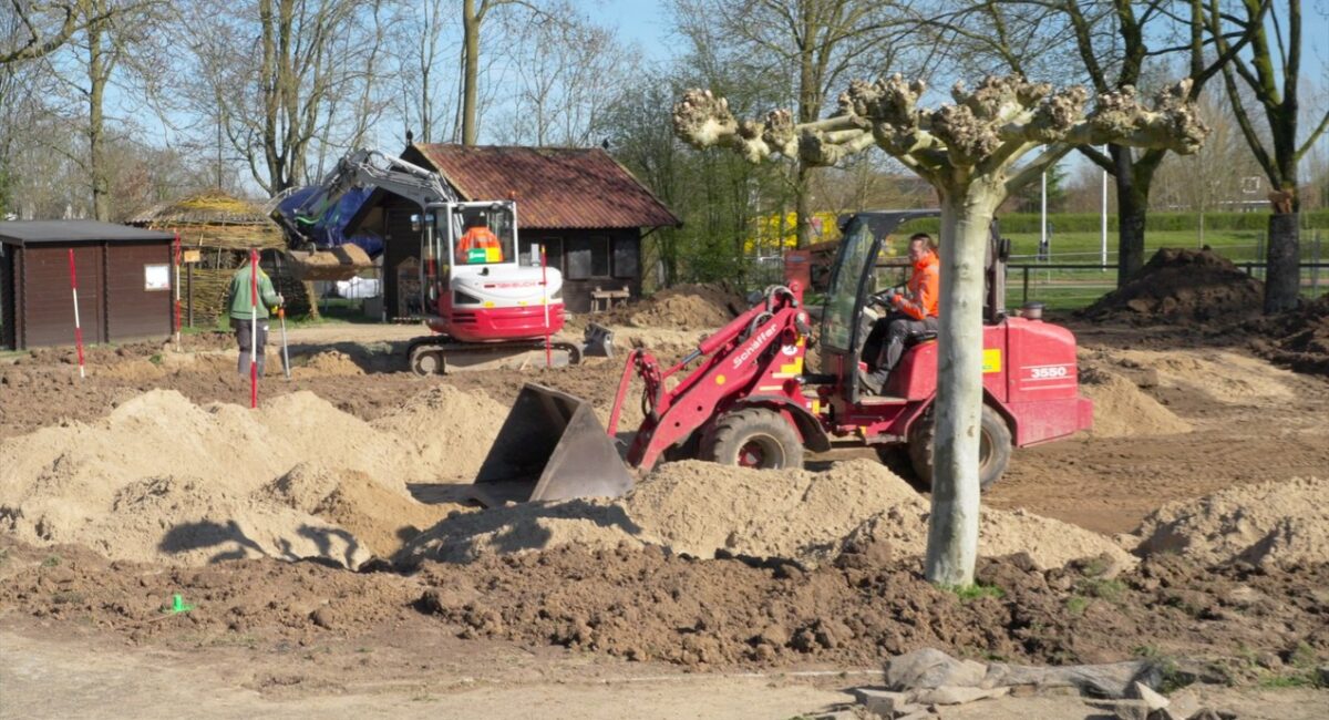 Nieuwe speeltoestellen Rosorum geplaatst